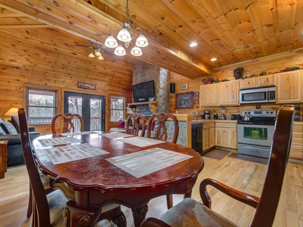 Splashing Sunrise, 2 Bedrooms, Private Pool, Arcade, Hot Tub, Sleeps 6 Pigeon Forge Extérieur photo