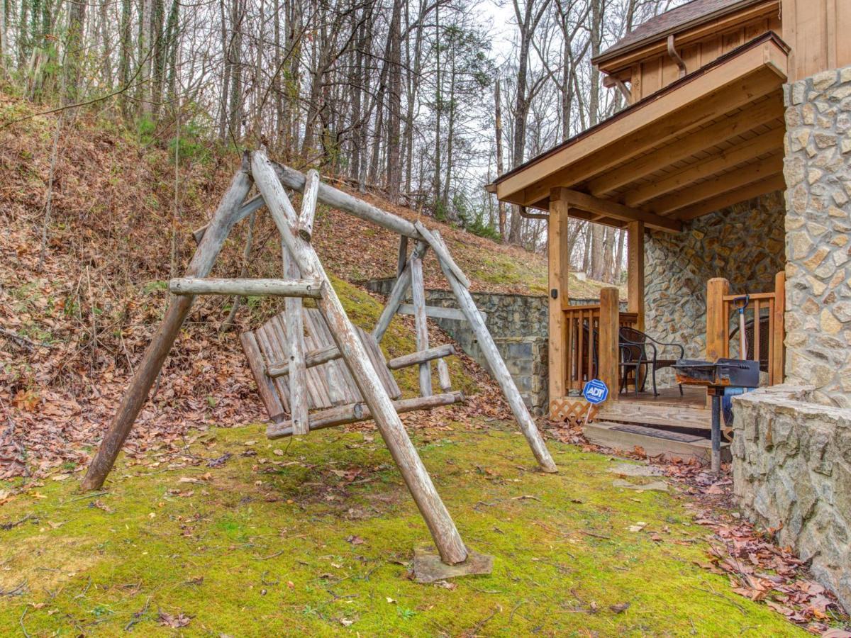 Splashing Sunrise, 2 Bedrooms, Private Pool, Arcade, Hot Tub, Sleeps 6 Pigeon Forge Extérieur photo