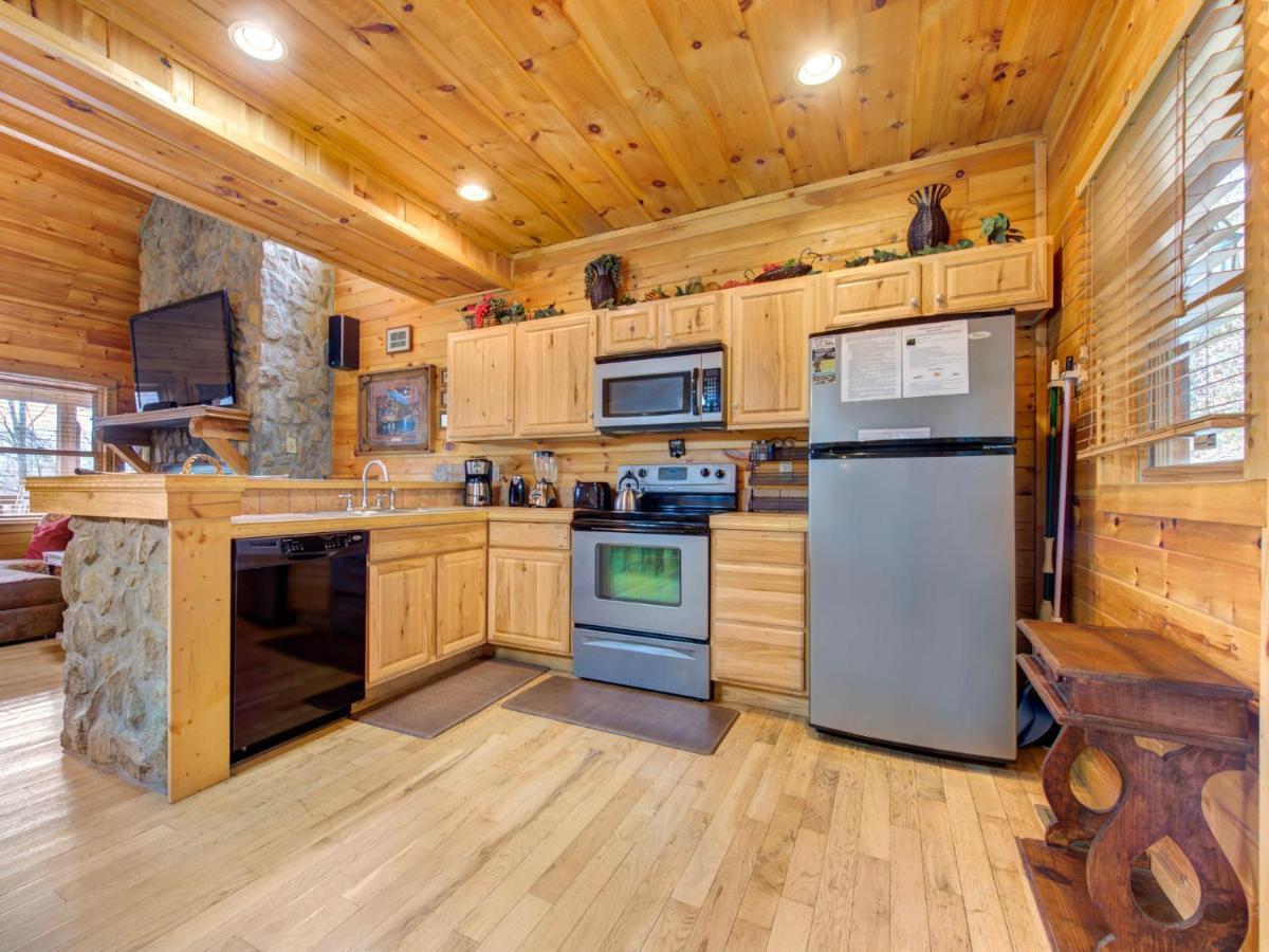 Splashing Sunrise, 2 Bedrooms, Private Pool, Arcade, Hot Tub, Sleeps 6 Pigeon Forge Extérieur photo